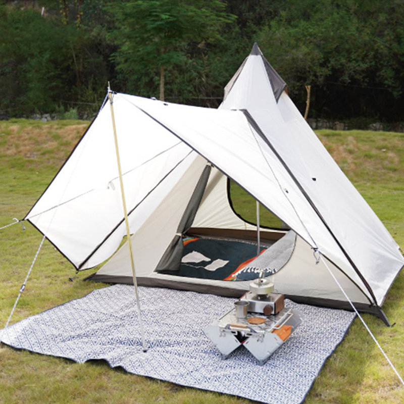 Tenda piramide a prova di pioggia in campeggio indiano leggero