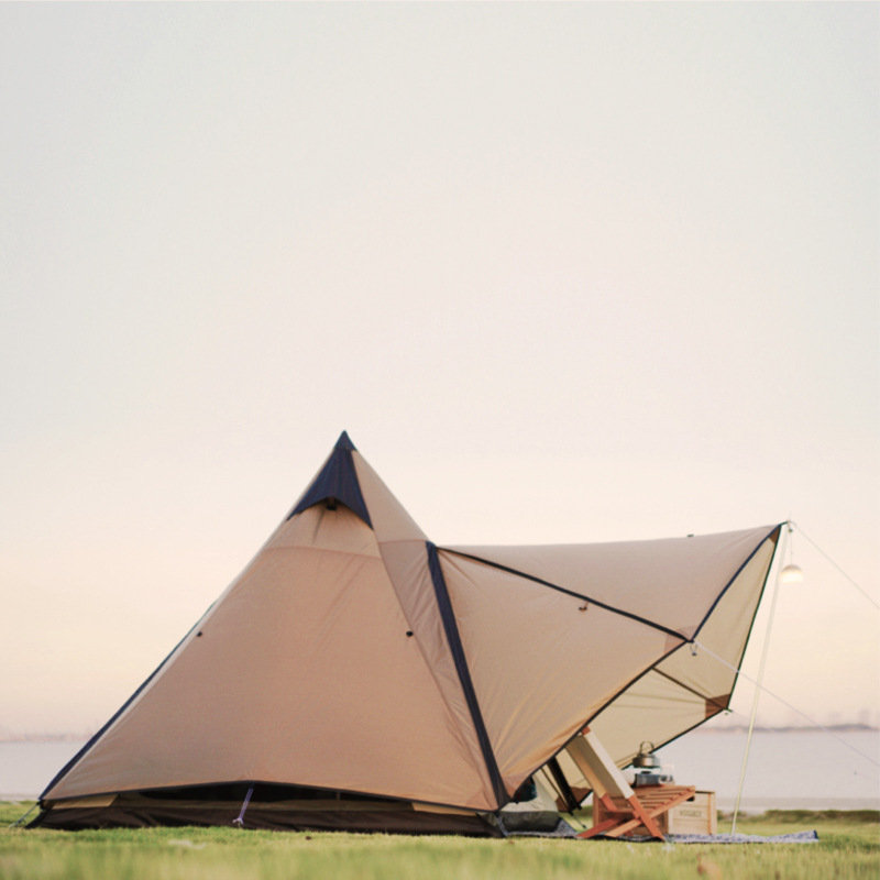 Tenda piramide a prova di pioggia in campeggio indiano leggero